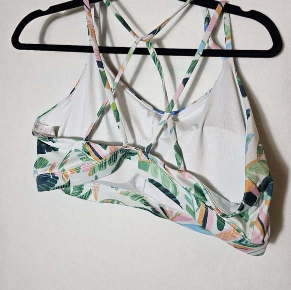 Old Navy Tropical Sports Bra with Removeable Cups Plus Sized Women's 2X NWT - Picture 2 of 7